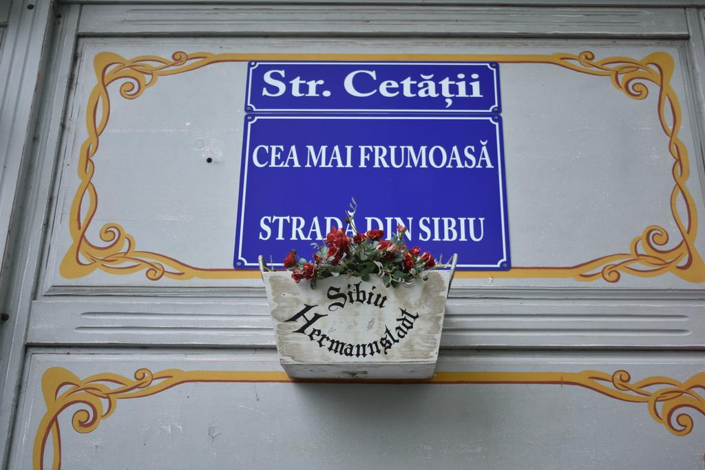 History Apartments Cetatii Сибиу Екстериор снимка