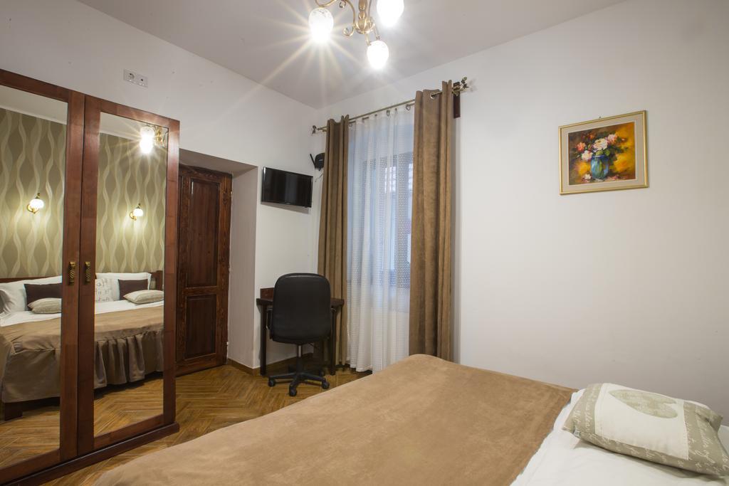 History Apartments Cetatii Сибиу Екстериор снимка